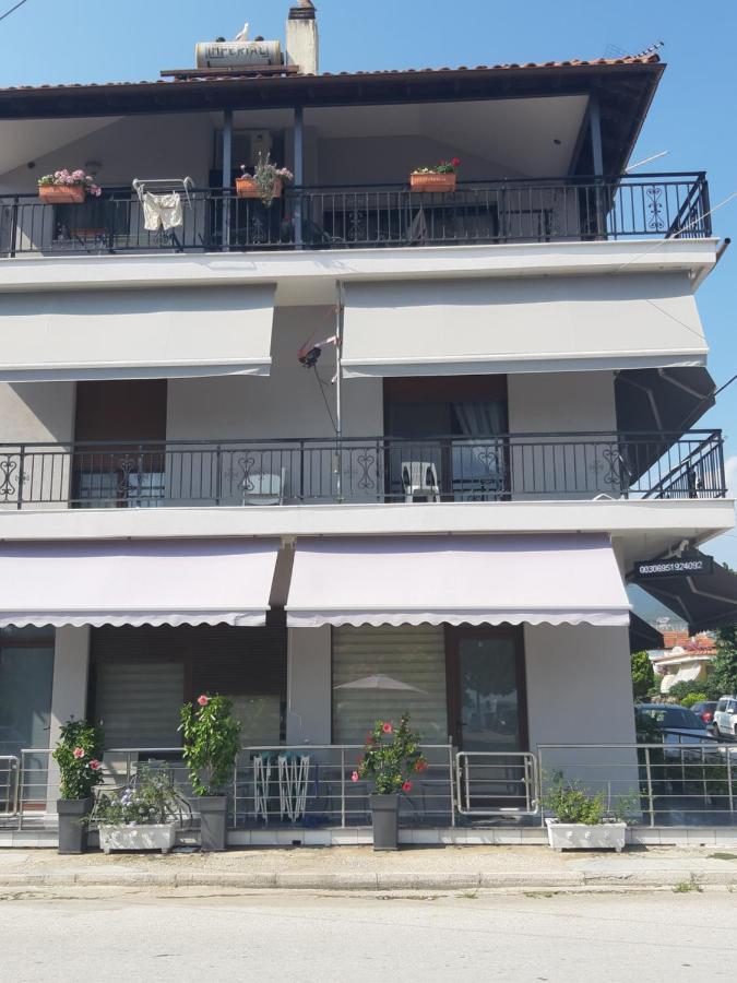 Soula'S Sunshine Big Apartment Nea Karvali Exterior photo